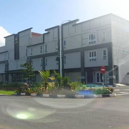 Ants Hotel Kangar Bagian luar foto