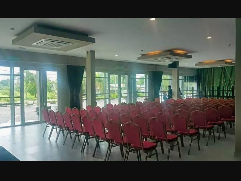 Ants Hotel Kangar Bagian luar foto
